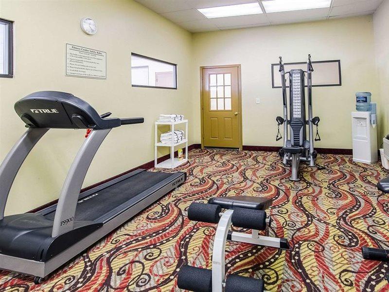 Quality Inn & Suites Lexington Near I-64 And I-81 Timber Ridge Bagian luar foto