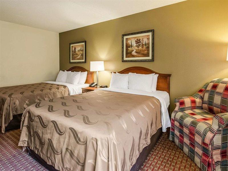 Quality Inn & Suites Lexington Near I-64 And I-81 Timber Ridge Bagian luar foto