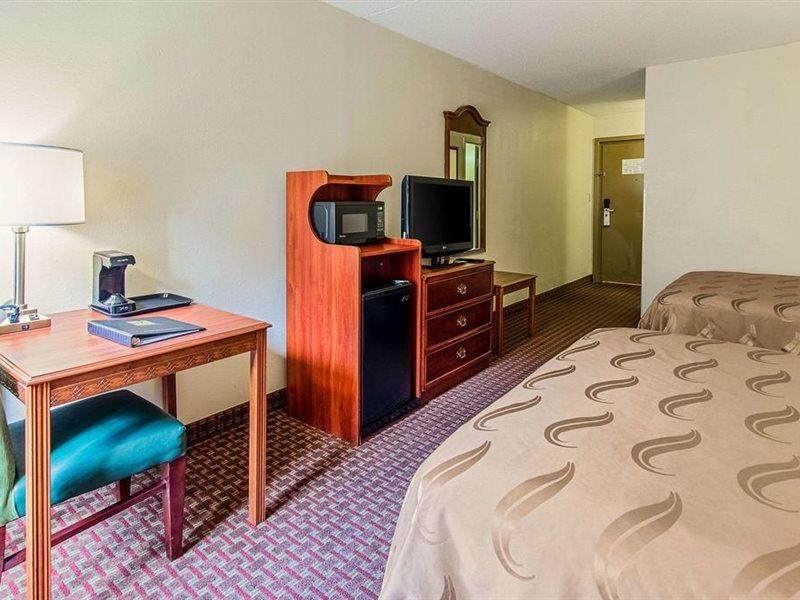 Quality Inn & Suites Lexington Near I-64 And I-81 Timber Ridge Bagian luar foto