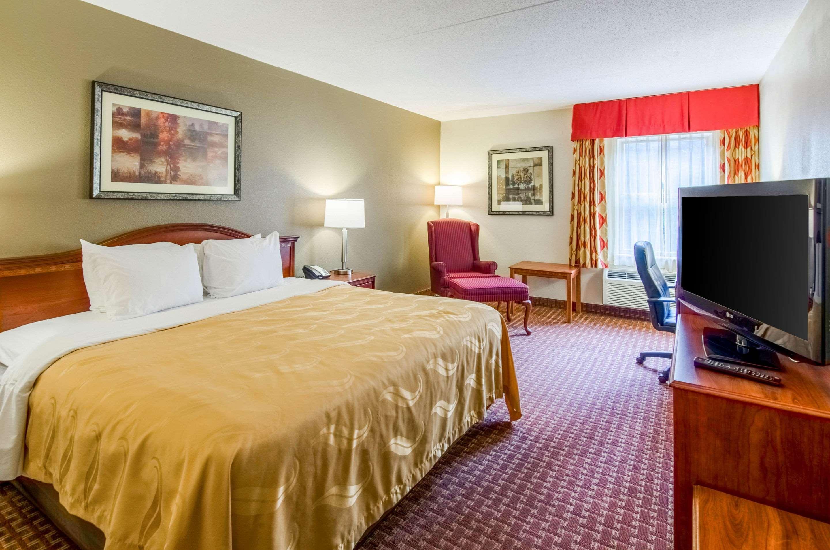 Quality Inn & Suites Lexington Near I-64 And I-81 Timber Ridge Bagian luar foto