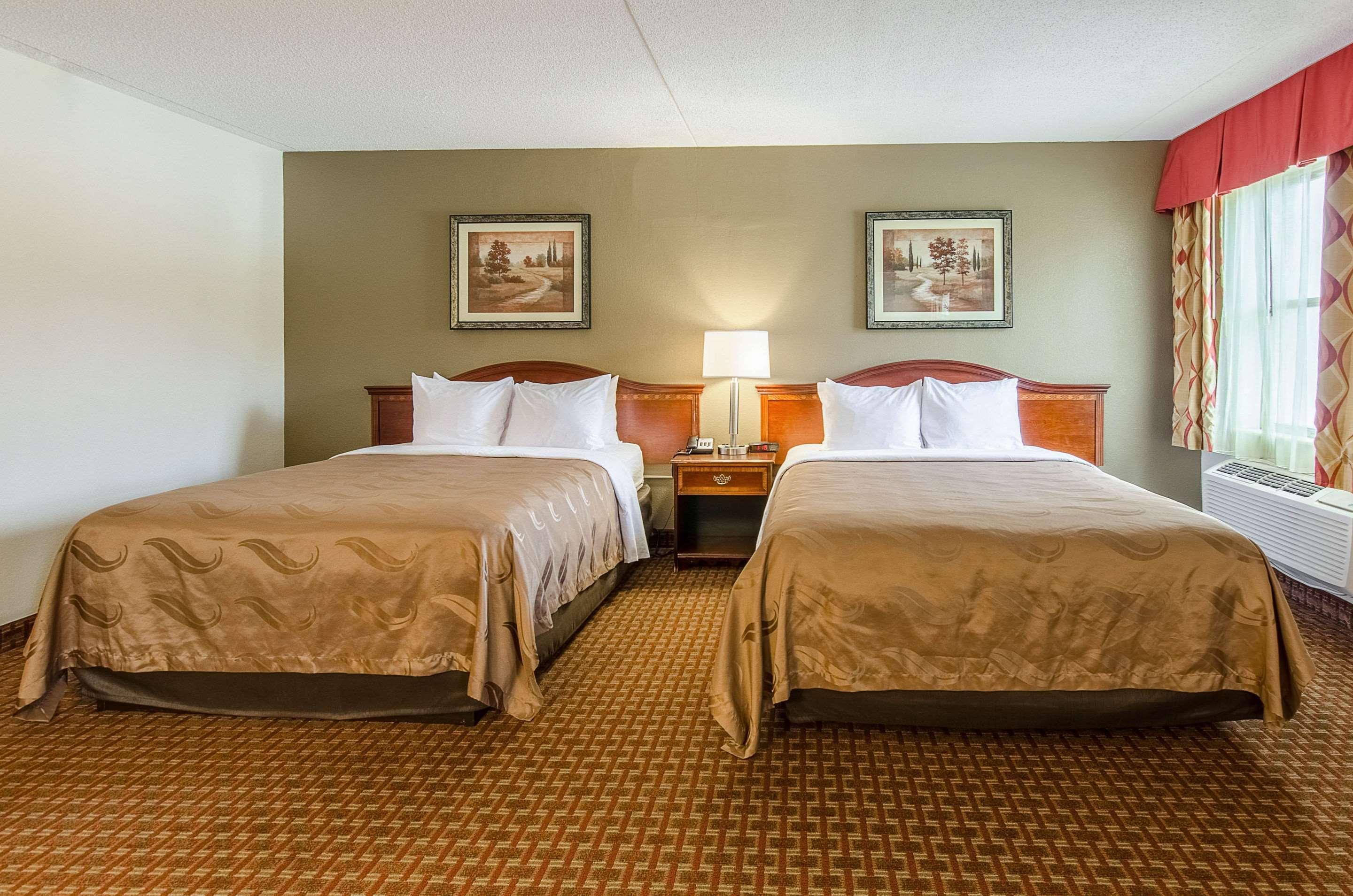 Quality Inn & Suites Lexington Near I-64 And I-81 Timber Ridge Bagian luar foto