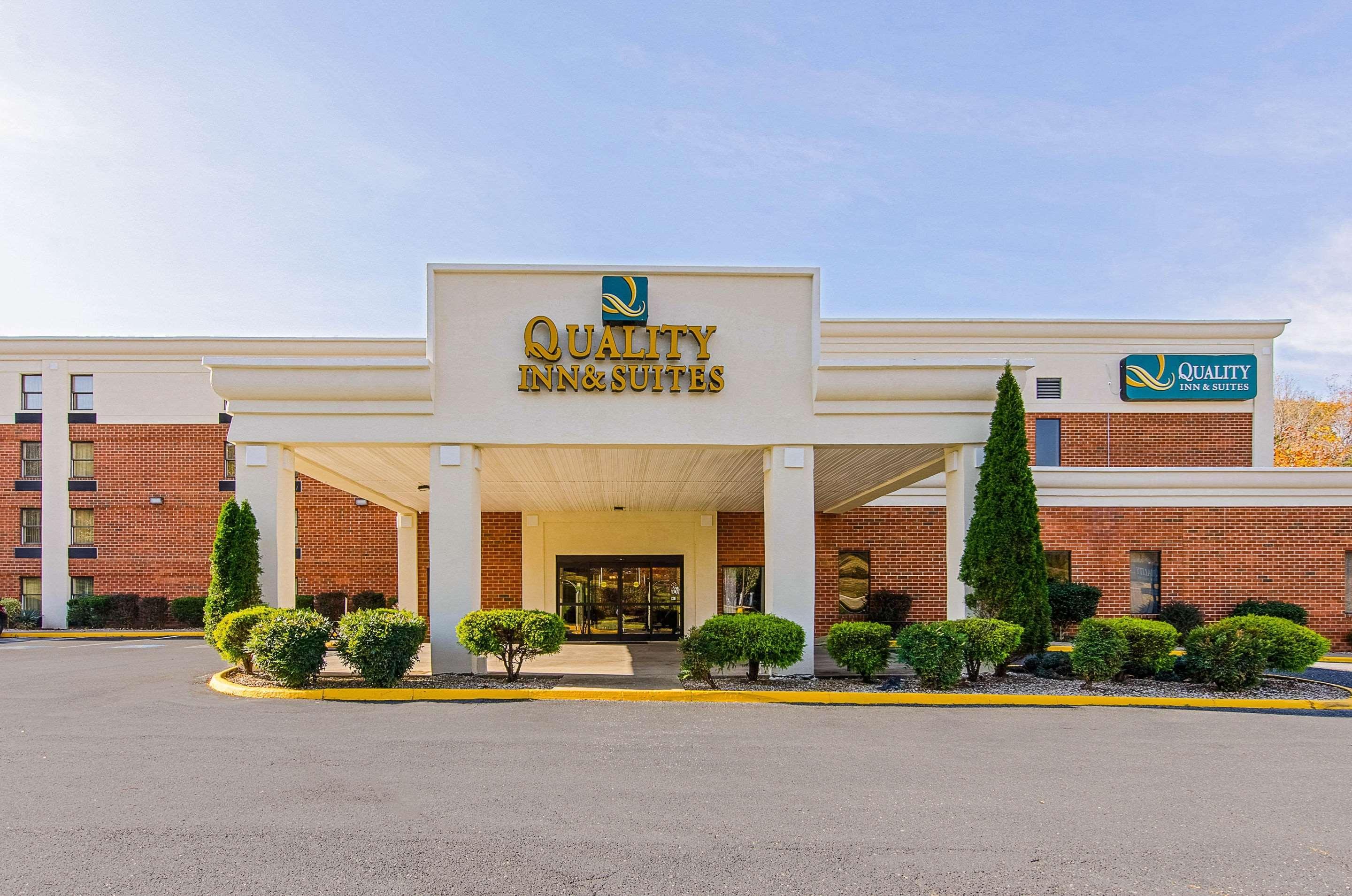 Quality Inn & Suites Lexington Near I-64 And I-81 Timber Ridge Bagian luar foto