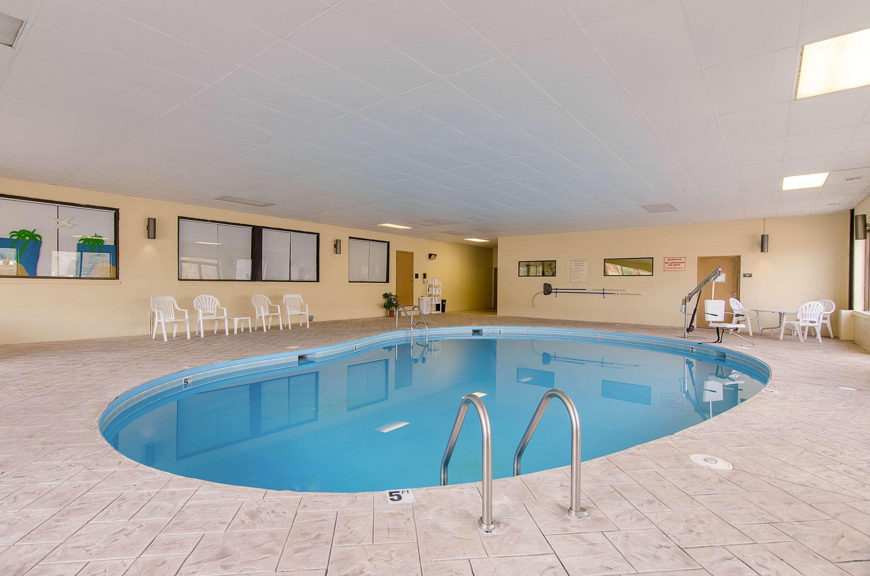 Quality Inn & Suites Lexington Near I-64 And I-81 Timber Ridge Bagian luar foto