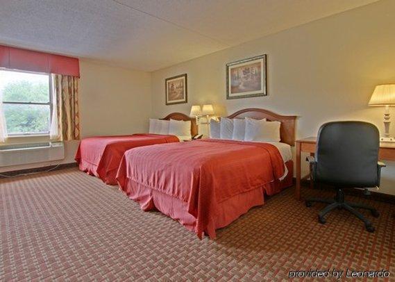 Quality Inn & Suites Lexington Near I-64 And I-81 Timber Ridge Ruang foto