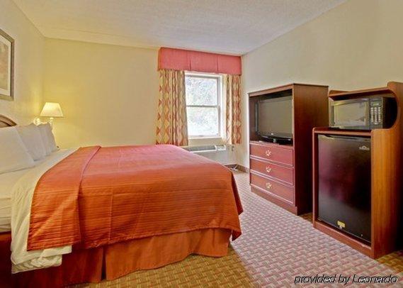 Quality Inn & Suites Lexington Near I-64 And I-81 Timber Ridge Ruang foto