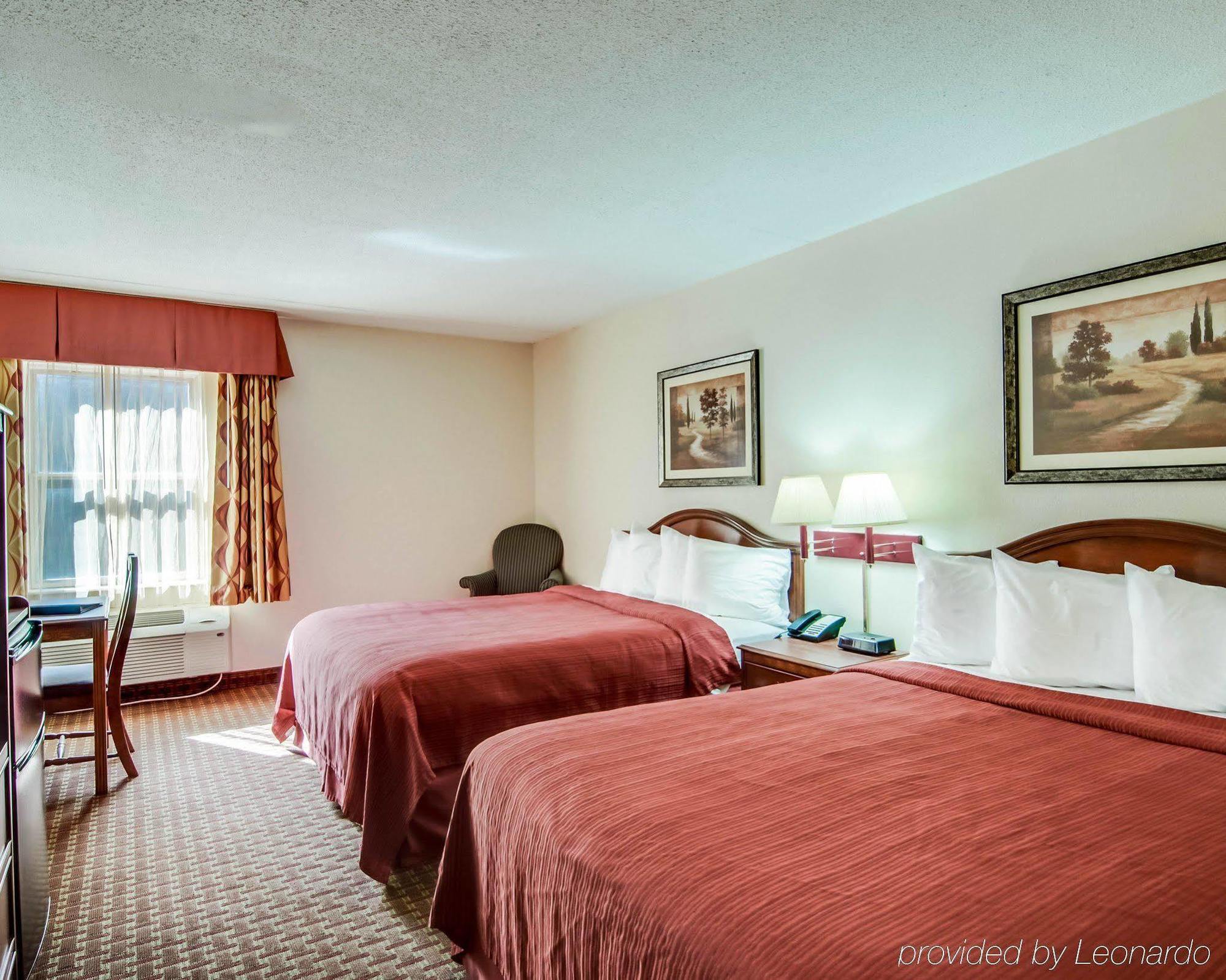 Quality Inn & Suites Lexington Near I-64 And I-81 Timber Ridge Bagian luar foto