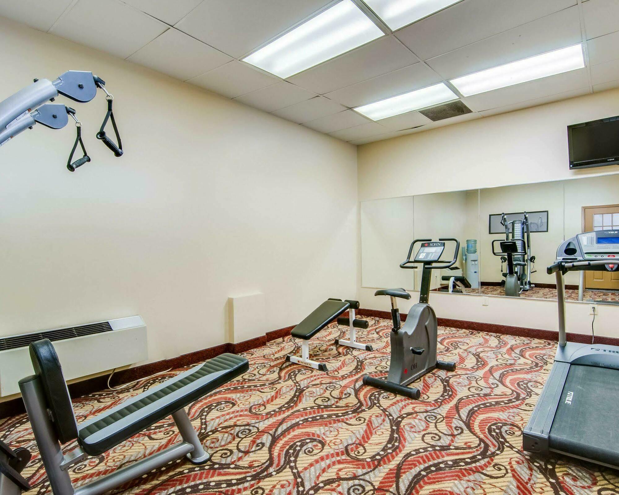 Quality Inn & Suites Lexington Near I-64 And I-81 Timber Ridge Bagian luar foto